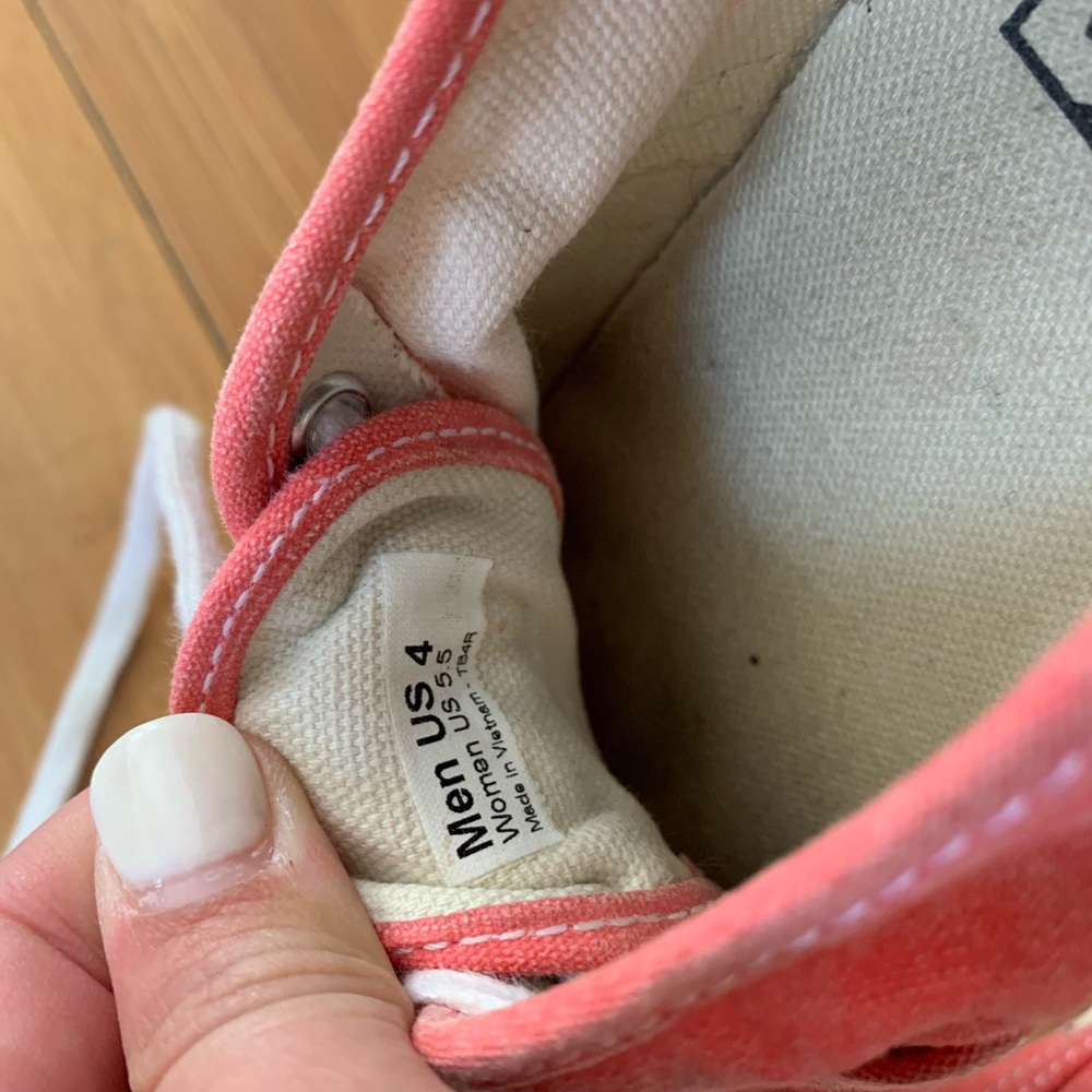 Vans - Picture 4 of 4